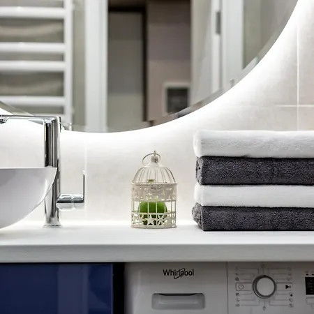 Apartman Alfa 3-кімнатна Lux-квартира у центрі львова *