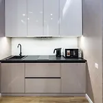 Apartment Alfa 3-кімнатна Lux-квартира у центрі львова